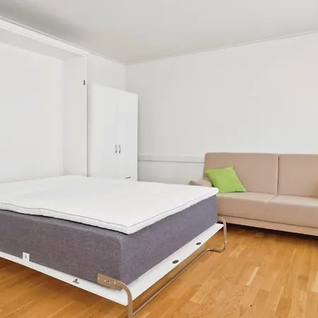 Apartment Studio In *